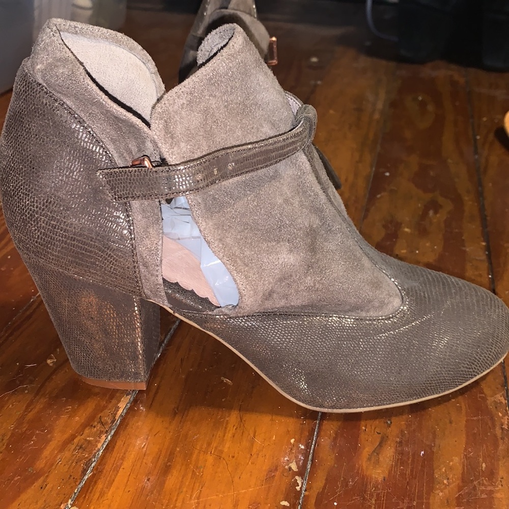 Miss Albright Heeled Boots